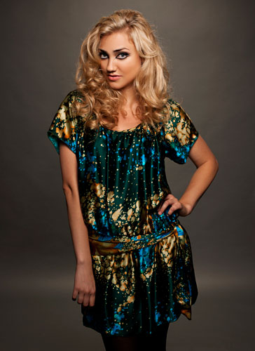 Cyndi - Front
